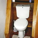 Maison Atypique Du Cantal Proche Lot Et Correze Prázdninový dům *