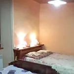 Prázdninový dům Maison Atypique Du Cantal Proche Lot Et Correze *